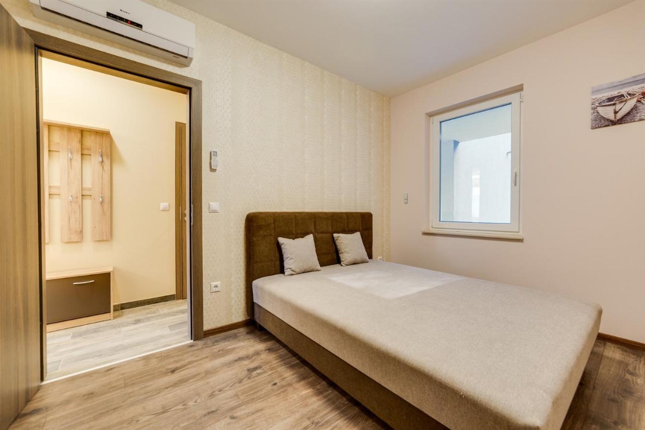 Forest Foeldvar Apartmanok By Bltn Balatonföldvár Extérieur photo