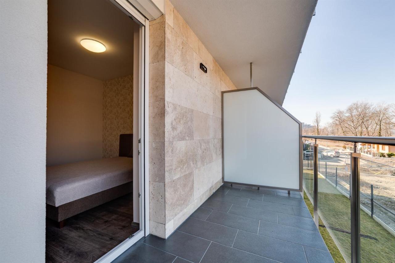 Forest Foeldvar Apartmanok By Bltn Balatonföldvár Extérieur photo
