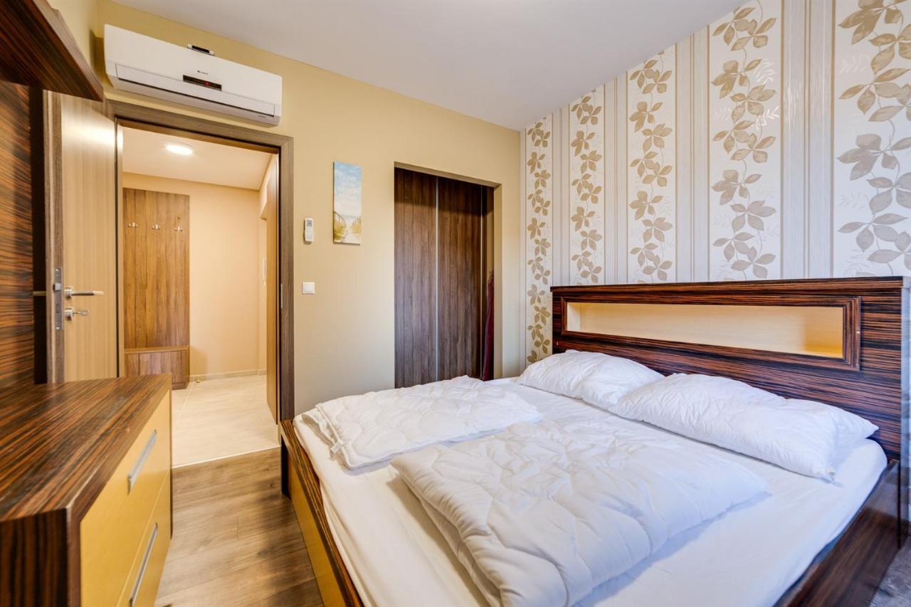 Forest Foeldvar Apartmanok By Bltn Balatonföldvár Extérieur photo