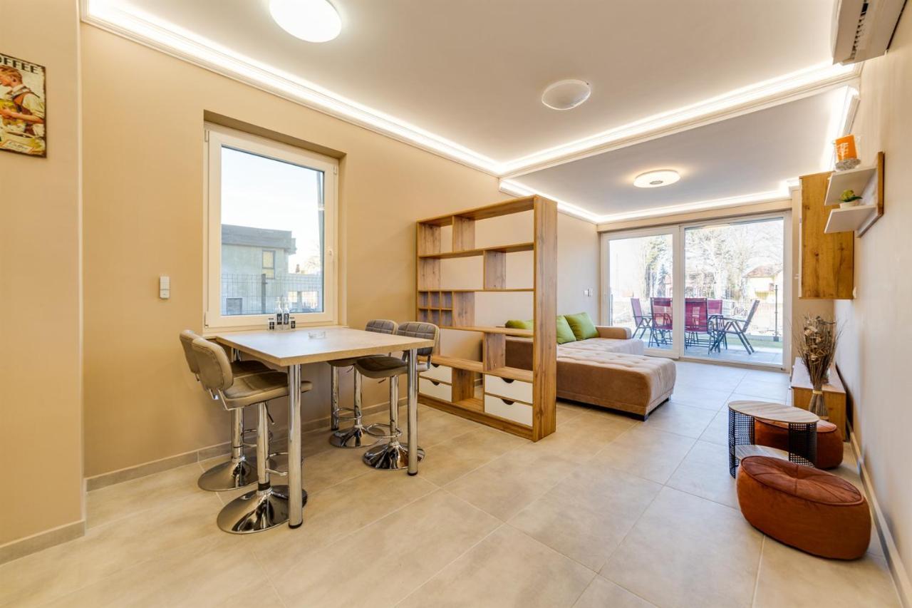Forest Foeldvar Apartmanok By Bltn Balatonföldvár Extérieur photo