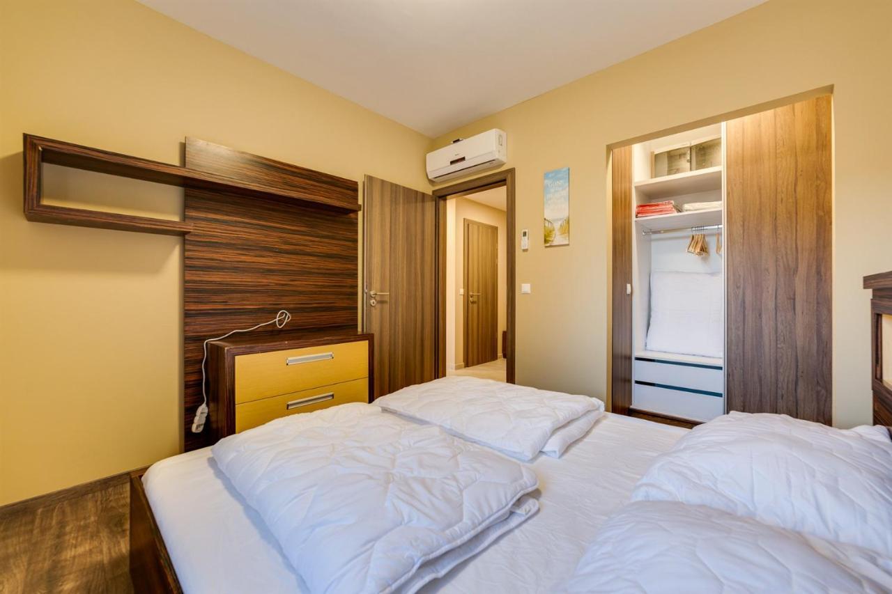 Forest Foeldvar Apartmanok By Bltn Balatonföldvár Extérieur photo
