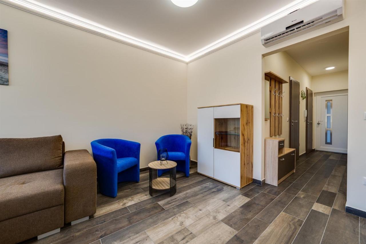 Forest Foeldvar Apartmanok By Bltn Balatonföldvár Extérieur photo