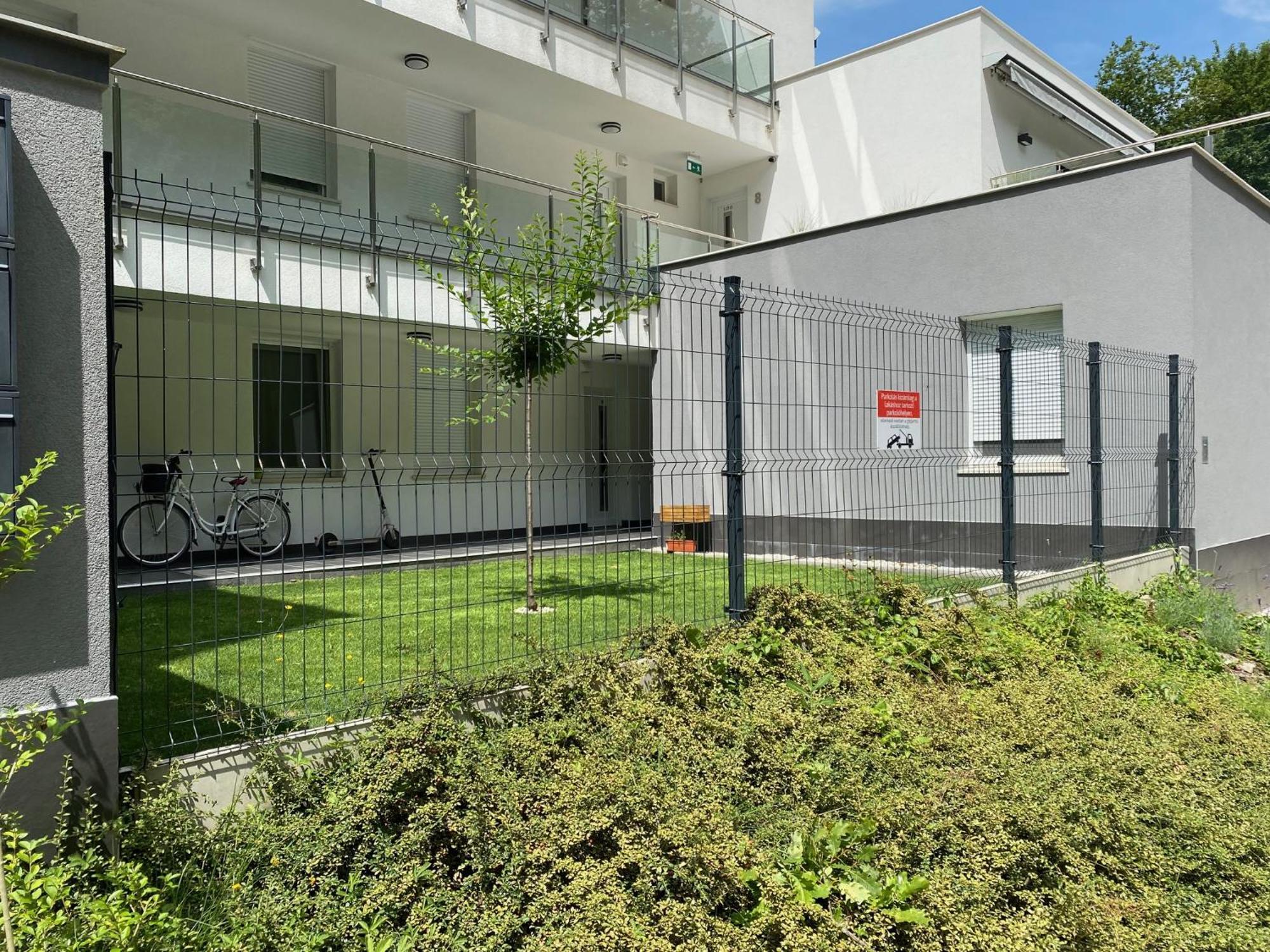 Forest Foeldvar Apartmanok By Bltn Balatonföldvár Extérieur photo
