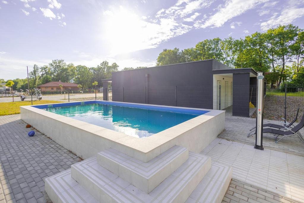 Forest Foeldvar Apartmanok By Bltn Balatonföldvár Extérieur photo